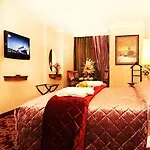 מלון Antea Palace & 4*
