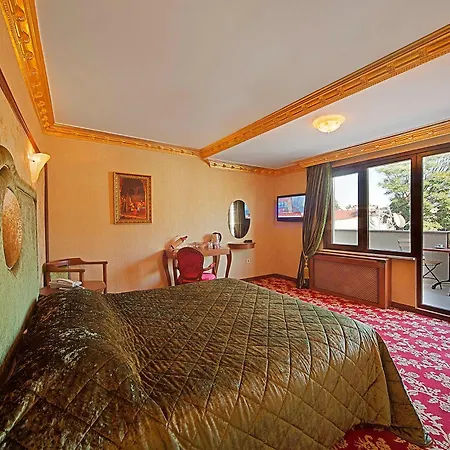 Antea Palace & מלון 4*